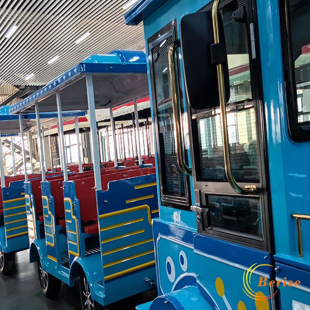 27seats sightseeing train