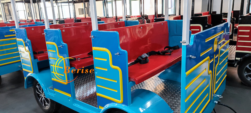 27座电动火车3_副本