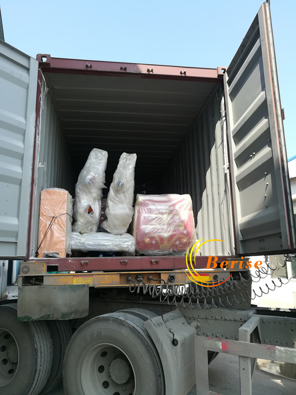 圣诞火车装车-2