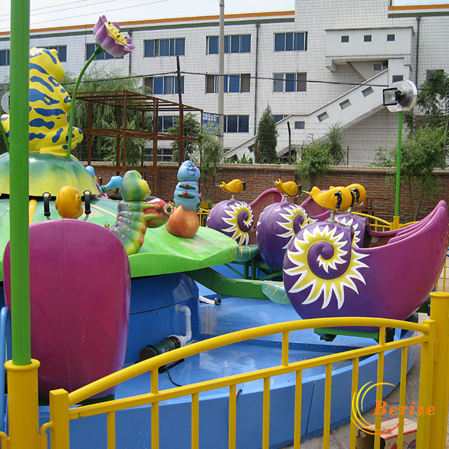 Snail Attacking Rides