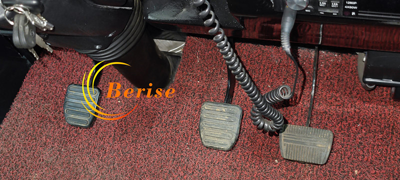 离合+刹车+油门