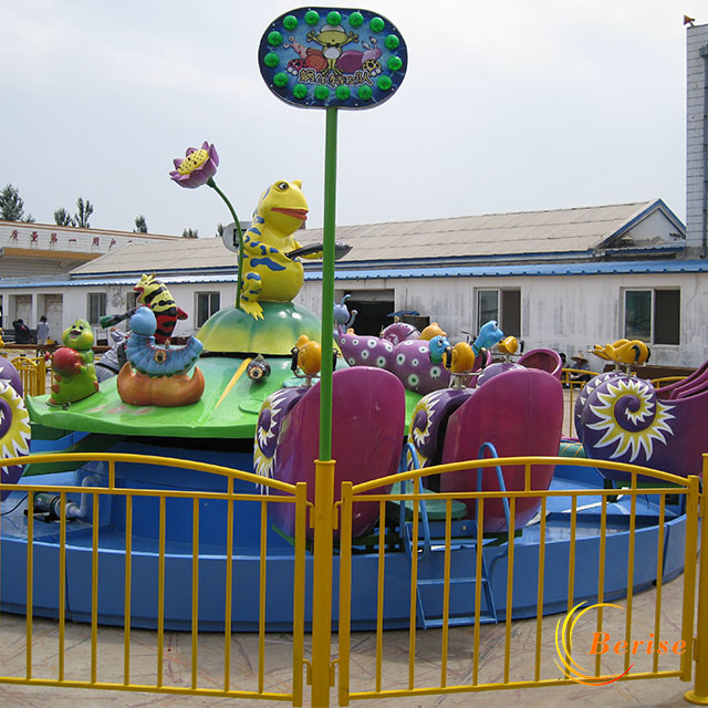 Snail Attacking Rides
