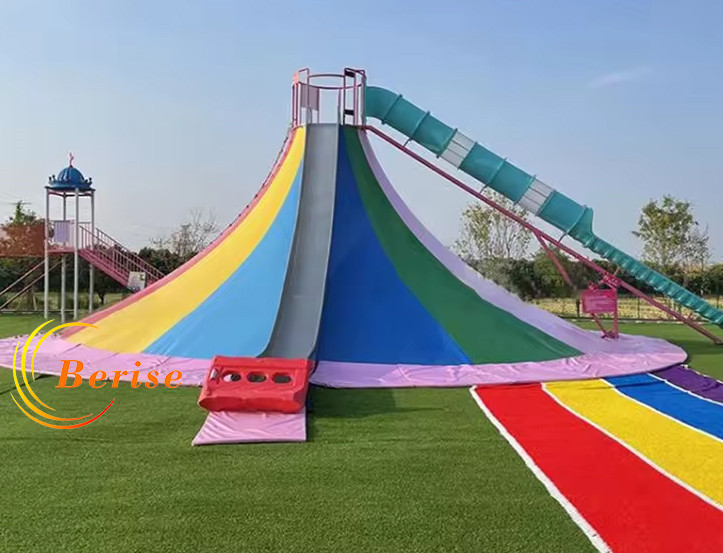 火山攀岩滑梯-7