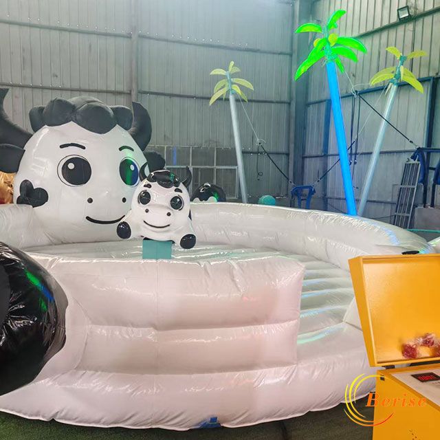 Lovely Dairy Cow Style Inflatable Games Outdoor Children Fun Attractions